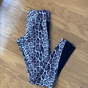 Onzie mid-rise legging